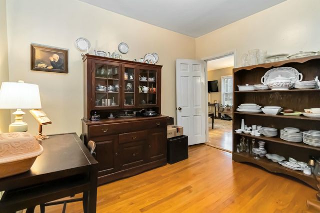 7581 MCWHORTER Road, London, KY 40741