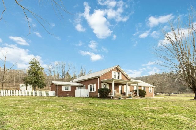 7581 MCWHORTER Road, London, KY 40741