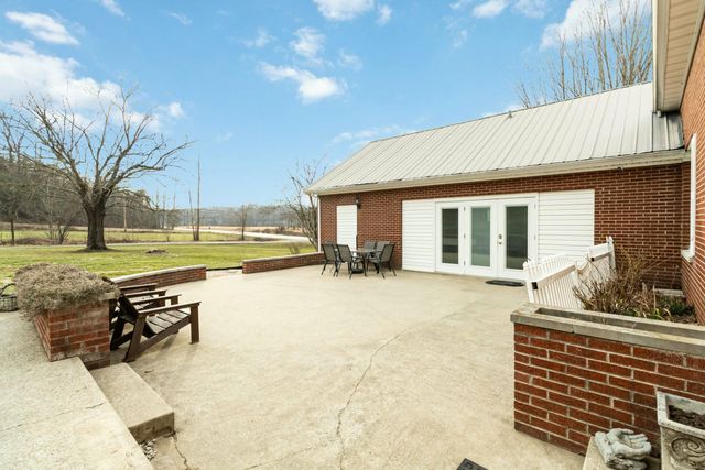 7581 MCWHORTER Road, London, KY 40741
