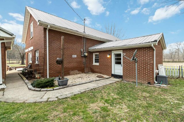 7581 MCWHORTER Road, London, KY 40741