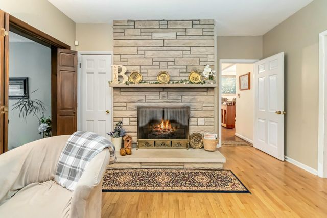 7581 MCWHORTER Road, London, KY 40741