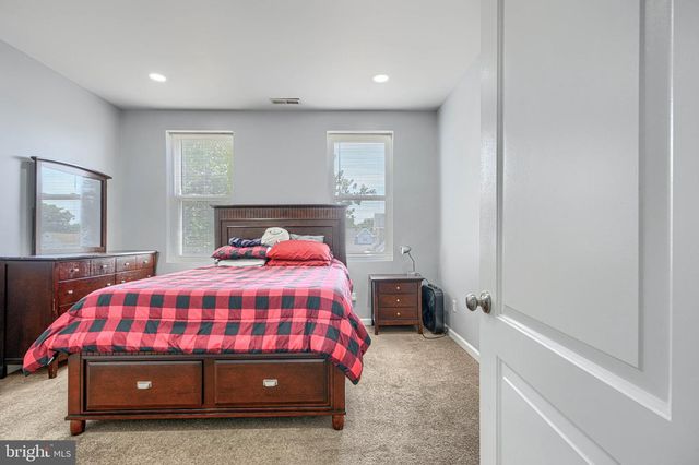 222 BALTIMORE AVE, Dundalk, MD 21222