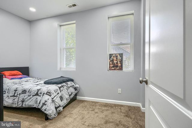 222 BALTIMORE AVE, Dundalk, MD 21222