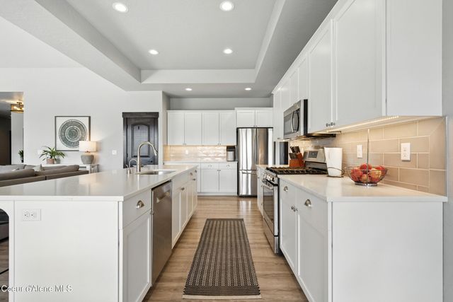 7151 BAUDELAIRE DR, Coeur D'alene, ID 83815