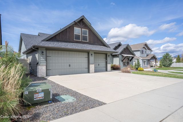 7151 BAUDELAIRE DR, Coeur D'alene, ID 83815