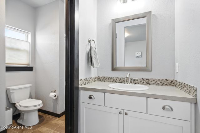 7151 BAUDELAIRE DR, Coeur D'alene, ID 83815