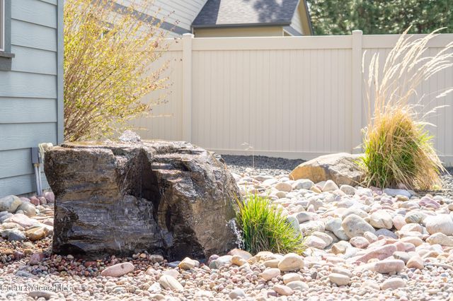 7151 BAUDELAIRE DR, Coeur D'alene, ID 83815