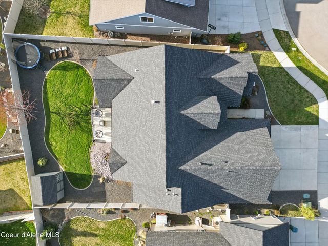7151 BAUDELAIRE DR, Coeur D'alene, ID 83815