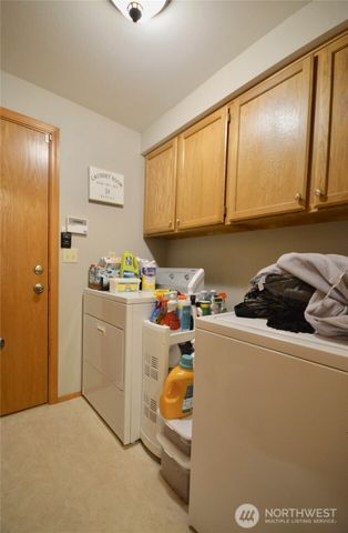 15718 Topaz Drive SE, Yelm, WA 98597