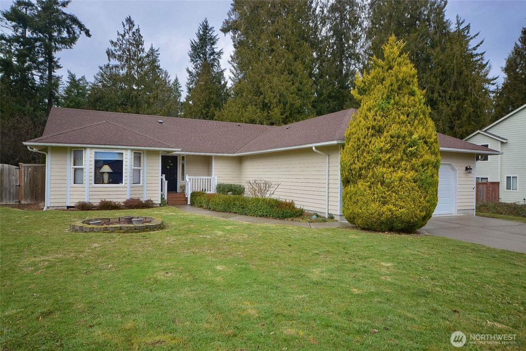 15718 Topaz Drive SE, Yelm, WA 98597