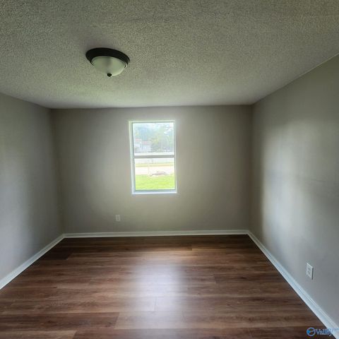 3706 Wilbanks Drive NW, Huntsville, AL 35810