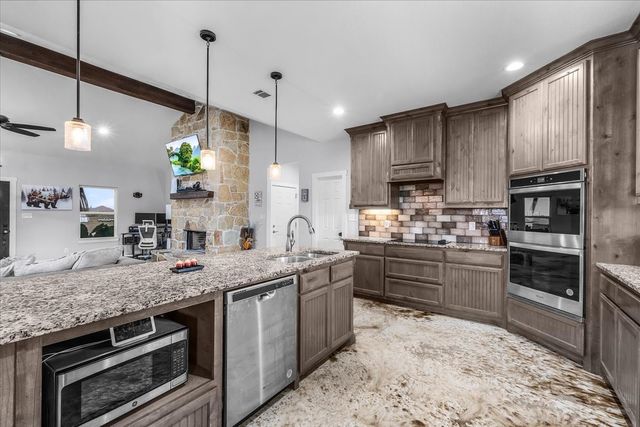 1072 Justin Drive, Springtown, TX 76082