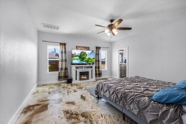 1072 Justin Drive, Springtown, TX 76082