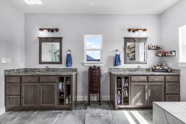 1072 Justin Drive, Springtown, TX 76082