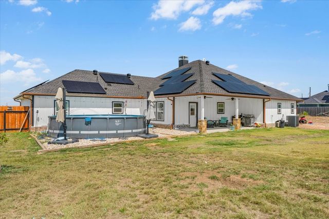 1072 Justin Drive, Springtown, TX 76082
