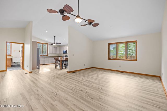 503 Fern Creek Lane, Carolina Beach, NC 28428
