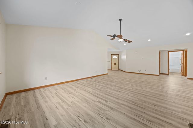 503 Fern Creek Lane, Carolina Beach, NC 28428