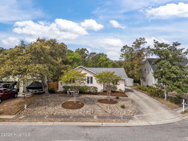 503 Fern Creek Lane, Carolina Beach, NC 28428