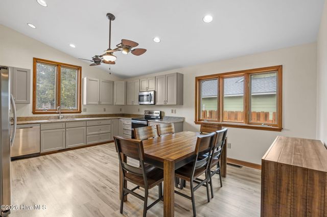 503 Fern Creek Lane, Carolina Beach, NC 28428