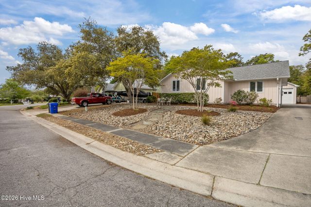 503 Fern Creek Lane, Carolina Beach, NC 28428