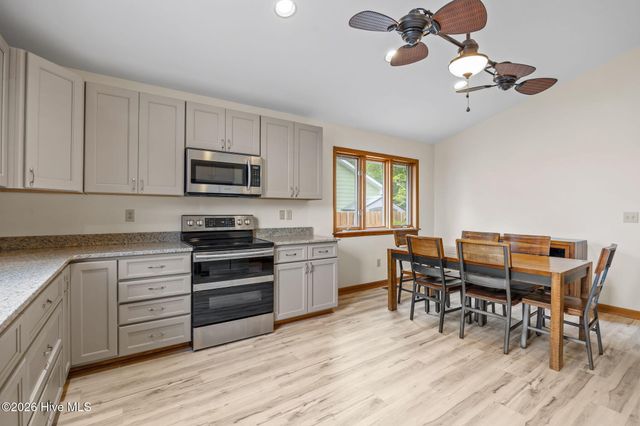 503 Fern Creek Lane, Carolina Beach, NC 28428