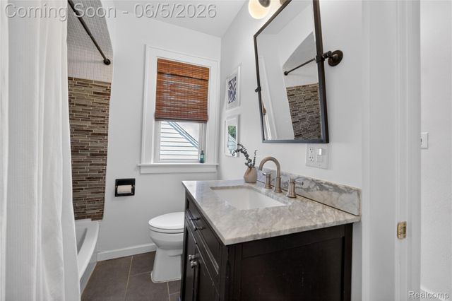 108 Maplefield Road, Pleasant Ridge, MI 48069