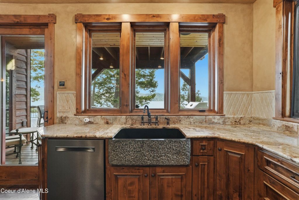 7190 W ROCKFORD BAY RD, Coeur d'Alene, ID 83814 photo 21