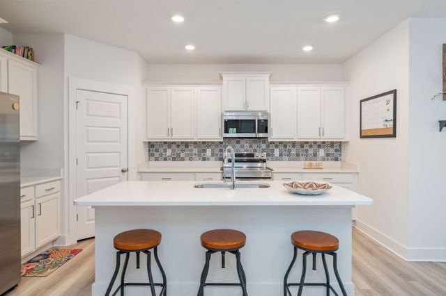 165 Blooming Cove, Crestview, FL 32539