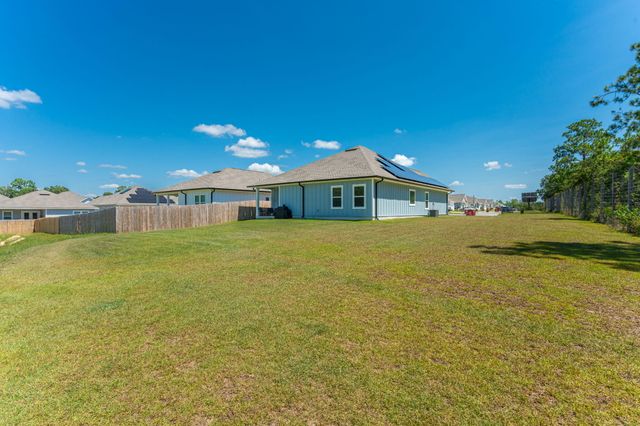 165 Blooming Cove, Crestview, FL 32539