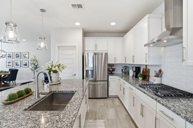 5567 W Lazy Farm Drive, Tucson, AZ 85742