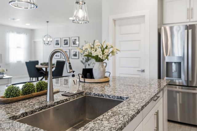 5567 W Lazy Farm Drive, Tucson, AZ 85742