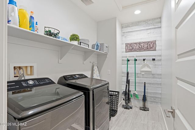 5567 W Lazy Farm Drive, Tucson, AZ 85742