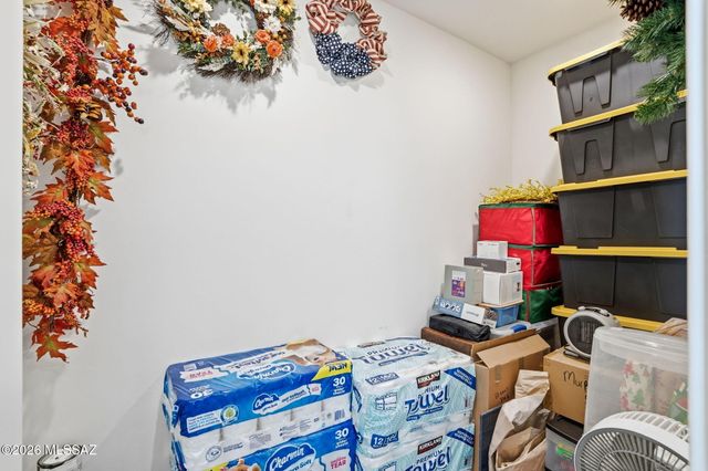 5567 W Lazy Farm Drive, Tucson, AZ 85742