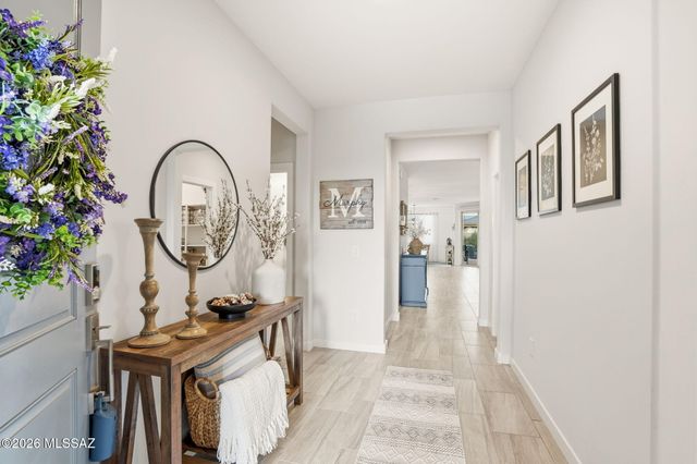 5567 W Lazy Farm Drive, Tucson, AZ 85742