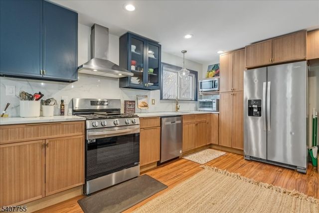 8 Highmont Ter, Montclair Twp., NJ 07042