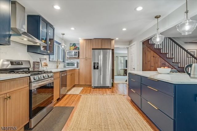 8 Highmont Ter, Montclair Twp., NJ 07042