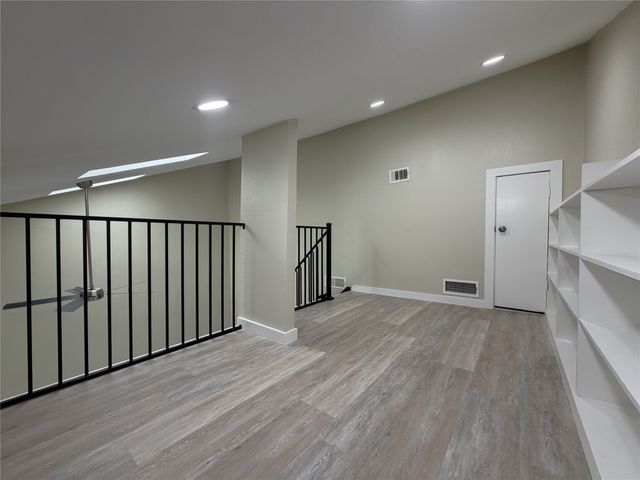 7525 Holly Hill Drive 16, Dallas, TX 75231