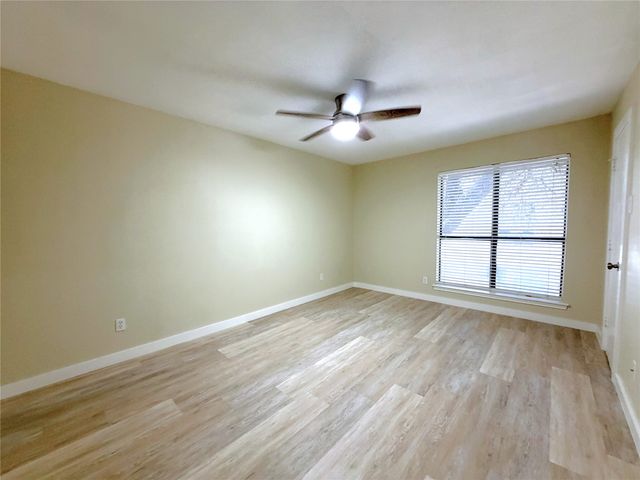 7525 Holly Hill Drive 16, Dallas, TX 75231