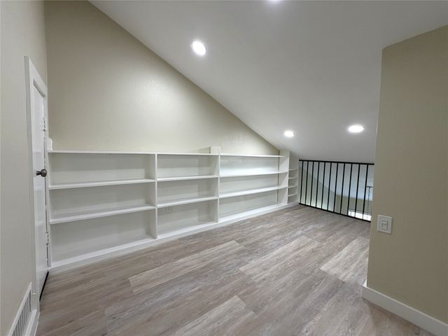 7525 Holly Hill Drive 16, Dallas, TX 75231