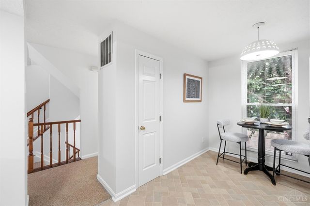 1013 John Street, Cincinnati, OH 45203