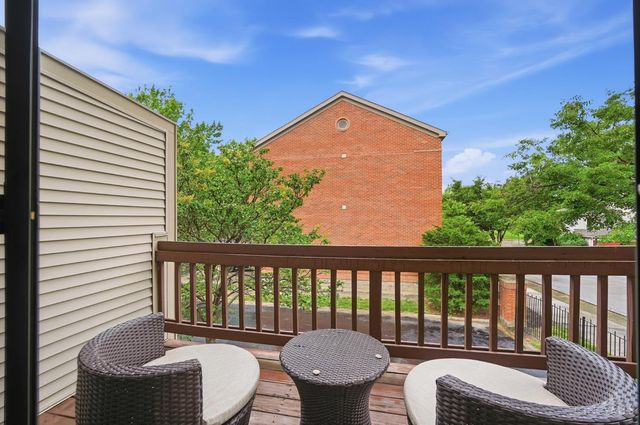 1013 John Street, Cincinnati, OH 45203