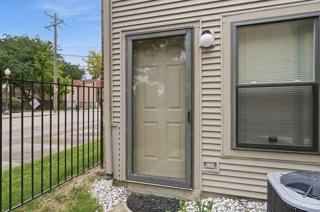 1013 John Street, Cincinnati, OH 45203