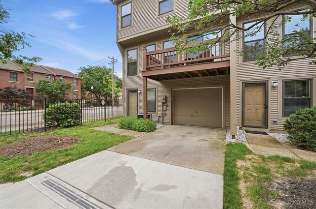 1013 John Street, Cincinnati, OH 45203