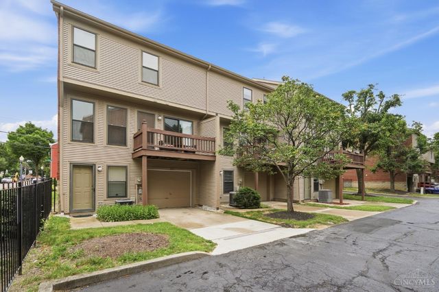 1013 John Street, Cincinnati, OH 45203