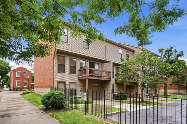 1013 John Street, Cincinnati, OH 45203