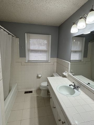 106 Carol Dr, Murfreesboro, TN 37128