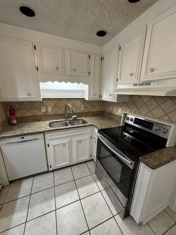 106 Carol Dr, Murfreesboro, TN 37128