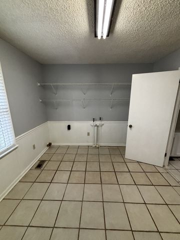 106 Carol Dr, Murfreesboro, TN 37128