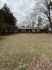 106 Carol Dr, Murfreesboro, TN 37128