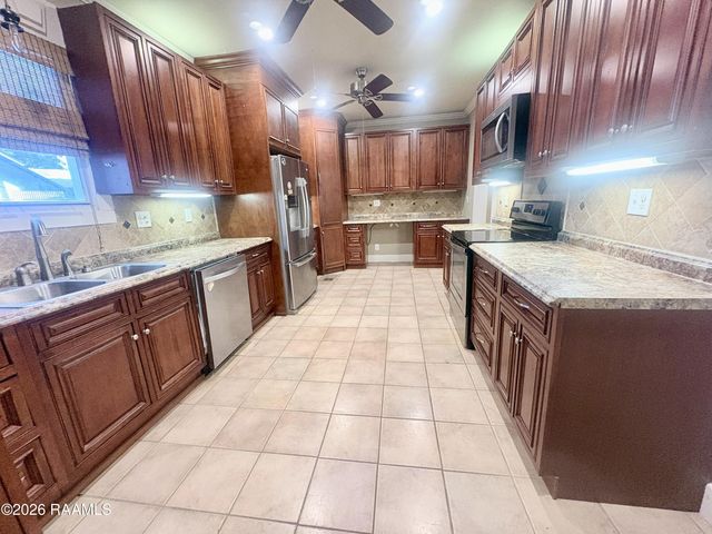 150 Clark Court, Lafayette, LA 70503